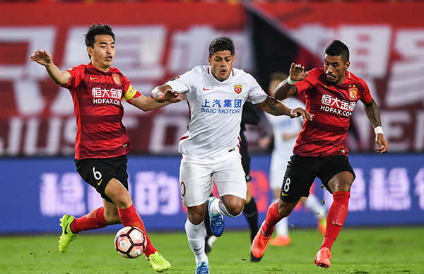 杰伦·约翰逊30+12+12助老鹰终结连败，首次连场三双（30+12+12！杰伦·约翰逊率老鹰止住连败，生涯首次连两场三双）