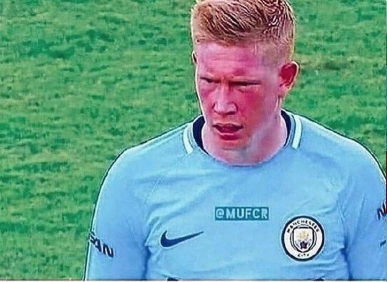 穆帅：当年我给了麦克托米奈生涯首秀，今天他给我他的球衣（穆里尼奥：昔日我让麦克托米奈完成处子秀，今日他将球衣相赠）